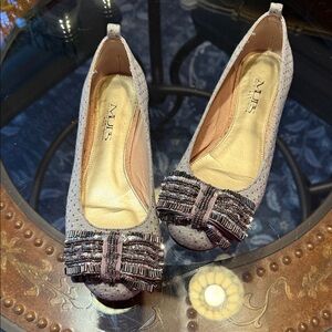 MUPS gray dotted flat with sparkling  bow- size 6